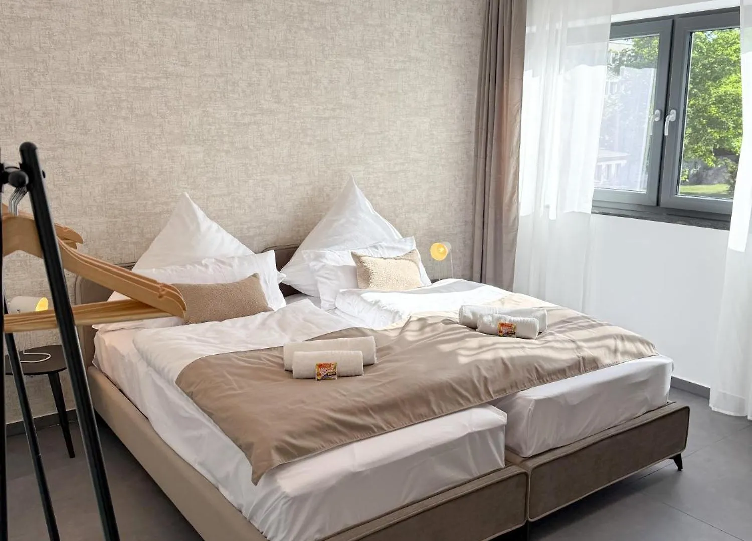 Lyfie - Urban Retreat Apartment - 102Qm Norimberga