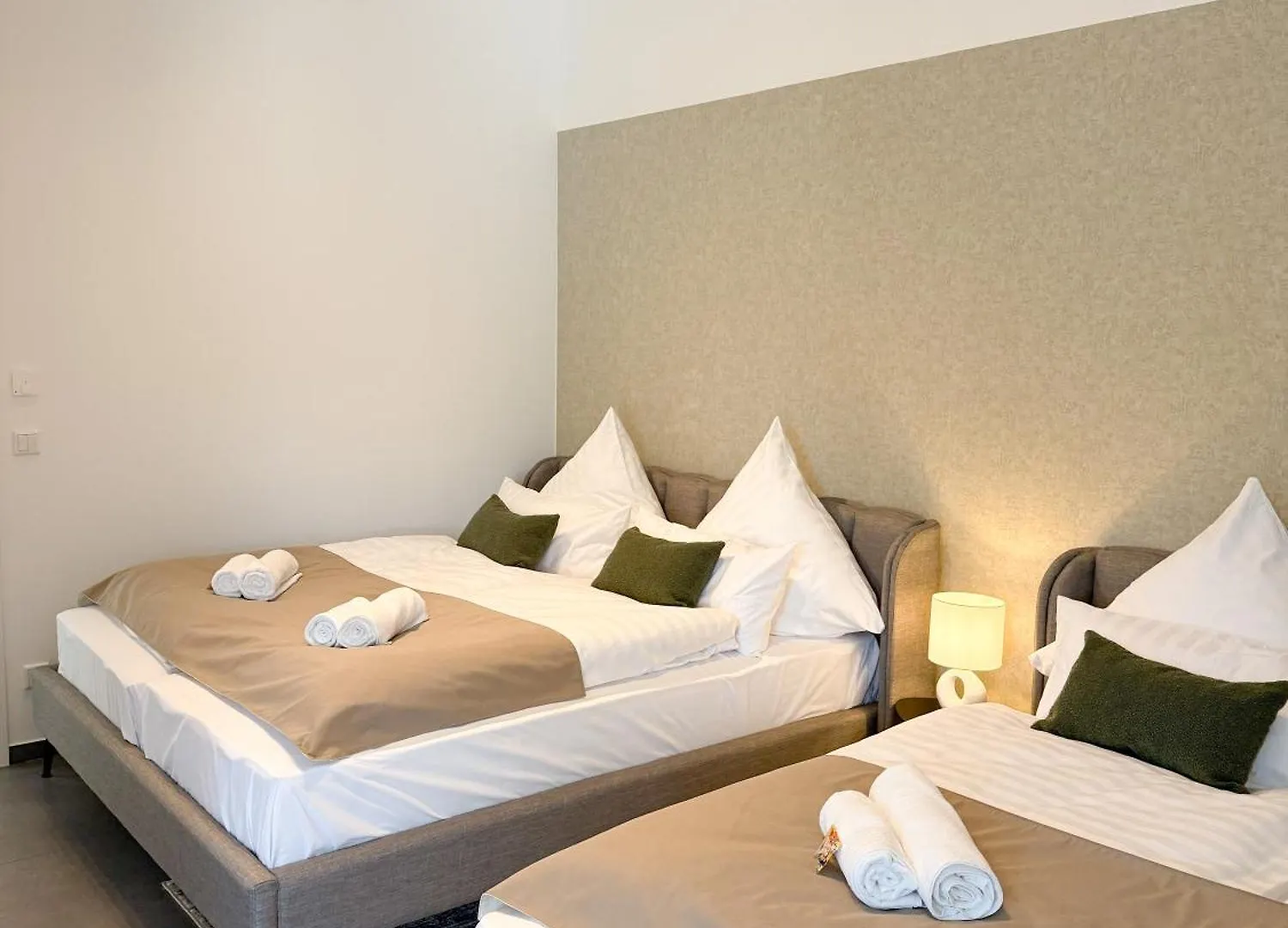 Lyfie - Urban Retreat Apartment - 102Qm Norimberga Germania