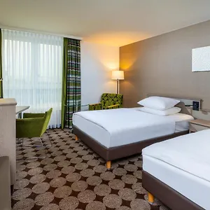 4* Otel Moevenpick Airport